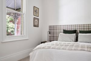 Gallery image of Belgravia - Luxurious Bendigo Escape in Bendigo +18 photos