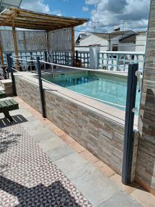 The swimming pool at or close to Apartamento Cerro De Las Salinas