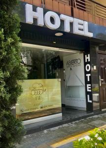 Budova, kde se hotel nachází