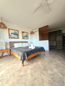 Voodi või voodid majutusasutuse Superbe appartement avec vue mer et montagnes. toas