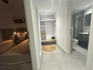 Ένα μπάνιο στο Anfi Suites