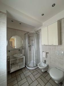 Bilik mandi di Alba Apartment +32 gambar