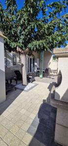 Fotografia z galérie ubytovania LAVANDINES I Joli T3 villa mitoyenne piscine proche plage Rochelongue Cap d'Agde v destinácii Cap d'Agde