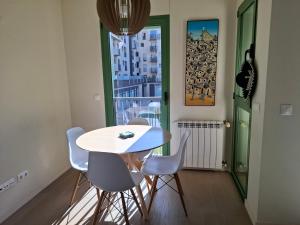 Foto da galeria de Alojamento Calypso em Póvoa de Varzim