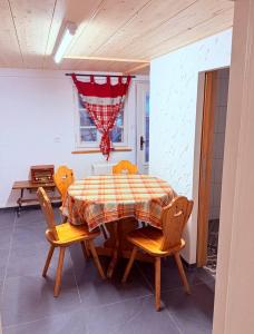 Istumisnurk majutusasutuses Vintage Apartment By Apartments Capricorn