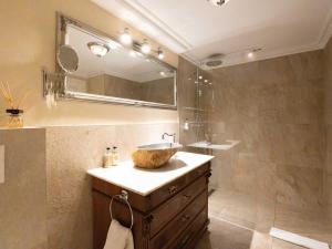 Hotel Porto Sofie Gottlieben的一间浴室