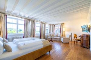 Hotel Porto Sofie Gottlieben客房内的一张或多张床位