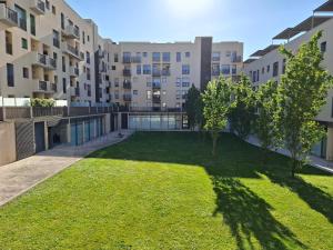 O edifício em que o apartamento se localiza