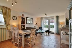 Η κουζίνα ή μικρή κουζίνα στο Sunshine-Residenz Sunshine Residenz Appartement 1 Godewind