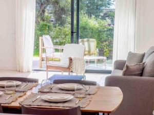 Χώρος καθιστικού στο Bajo con Jardín en la Milla de Oro