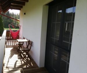 A balcony or terrace at Bioferienhaus Muster - Dominkusch