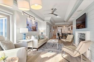 Et tv og/eller underholdning på 5134 Windswept Villa by Akers Ellis Rentals