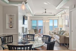 Et opholdsområde på 5134 Windswept Villa by Akers Ellis Rentals