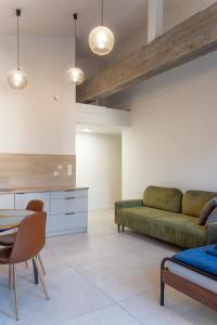 Posezení v ubytování Loft Fabryka Włókna 3c #nestapartamenty