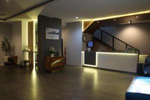 Vstupní hala nebo recepce v ubytování Rahayu Hotel Cirebon