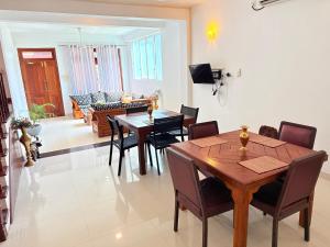 Posezení v ubytování Thisara Luxury Villas