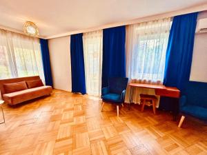 Gallery image of --Villa am Stadtpark-- in Vöcklabruck +18 photos