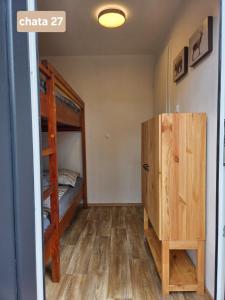 Llit o llits en una habitació de Chatky U Davida Máchovo jezero