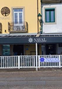 Afbeelding uit fotogalerij van Naval Guest House in Vila do Conde