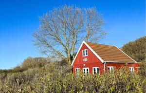 Το κτήριο όπου στεγάζεται  η παραθεριστική κατοικία