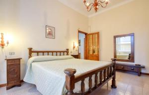 Ένα ή περισσότερα κρεβάτια σε δωμάτιο στο Pet Friendly Apartment In Chiavari