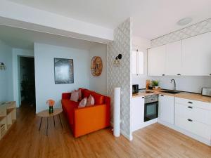 Kuchyň nebo kuchyňský kout v ubytování Vista Azul Suites con terraza al lado del mar