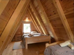 Gambar di galeri bagi Mountain Paradise Cabin #2 di Krš