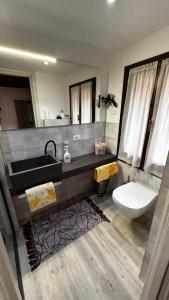 A bathroom at Smartroom LuLa