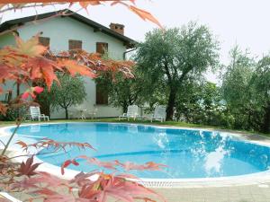 Bazén v ubytování Albergo Ristorante Orazio nebo v jeho okolí
