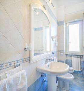 Koupelna v ubytování La casa D'a...mare