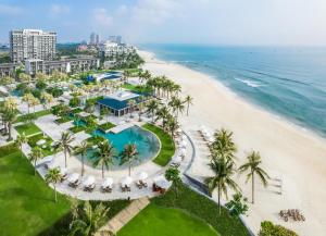 Pemandangan laut umum atau pemandangan laut yang diambil dari resort