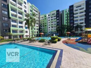 Πισίνα στο ή κοντά στο Arctic Breeze - Pengkalan WaterPark Pool Gym