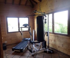 Fitness centrum a/nebo fitness zařízení v ubytování Solar do Alambique