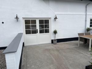 Gambar di galeri bagi Large 1st floor apartment di Kongerslev