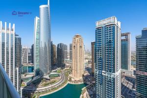 Miesto panorama iš apartamentų arba bendras vaizdas Dubajuje