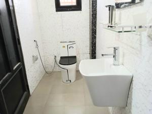 Ένα μπάνιο στο La Résidence du GABOU +25 φωτογραφίες