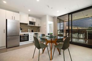 Køkken eller tekøkken på Remarkable Retreat