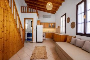 Posezení v ubytování Ilioni Apartment