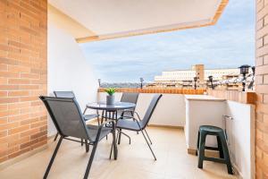 Balkón alebo terasa v ubytovaní Apartamento MAGIC WORLD nueva Marina D`or 2 dormitorios Edificio Torremar