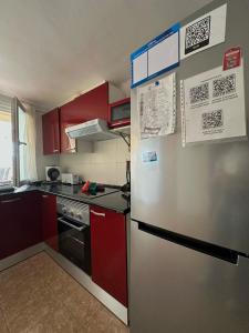 Kuchnia lub aneks kuchenny w obiekcie Apartamento Barbacoa, Piscina y playa