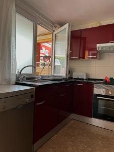 Kuchnia lub aneks kuchenny w obiekcie Apartamento Barbacoa, Piscina y playa