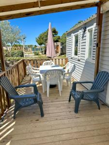 Imagen de la galería de MOBIL HOME Le Soleil,3CH,6PERS, en Port-la-Nouvelle