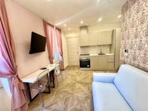 Kuchyň nebo kuchyňský kout v ubytování Hotel Astigiana & Appartamenti
