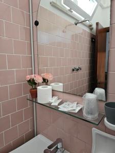 A bathroom at Hotel Sara*** Cesenatico