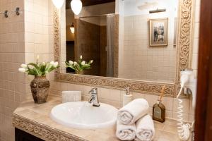 Ένα μπάνιο στο Apartamenty Molus na Rynku Staromiejskim +71 φωτογραφίες