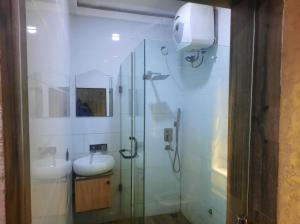 Koupelna v ubytování Norvits Hotel Asaba