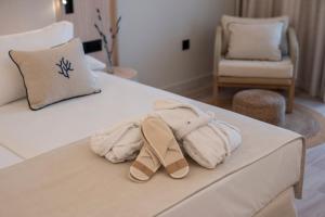 Кровать или кровати в номере PONTIANA Thalasso Hotel
