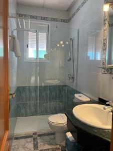 Koupelna v ubytování Hostal Quinto Pino