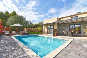 Foto dalla galleria di Oras Corfu Contessa ad Áno Korakiána