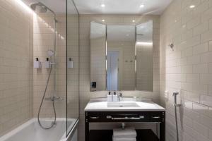 Ένα μπάνιο στο Scandic Grand Central Helsinki